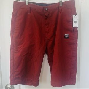 Men's maroon Volcom shorts size 31